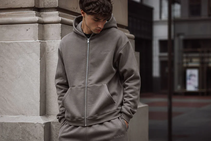 Zip Up Hoodie Outfits for Men in 2026 A Practical Style Guide